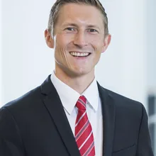 Porträt von Prof. Dr. Marco Wölfle